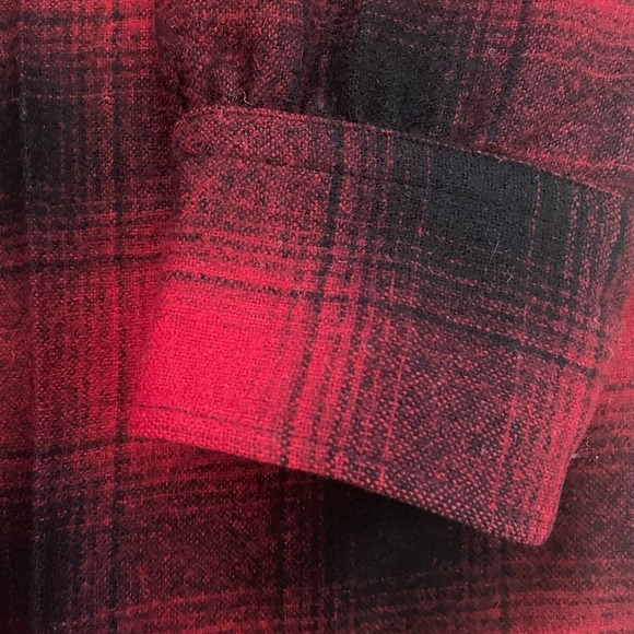 Men’s Vintage Pendleton Flannel - Picture 8 of 9
